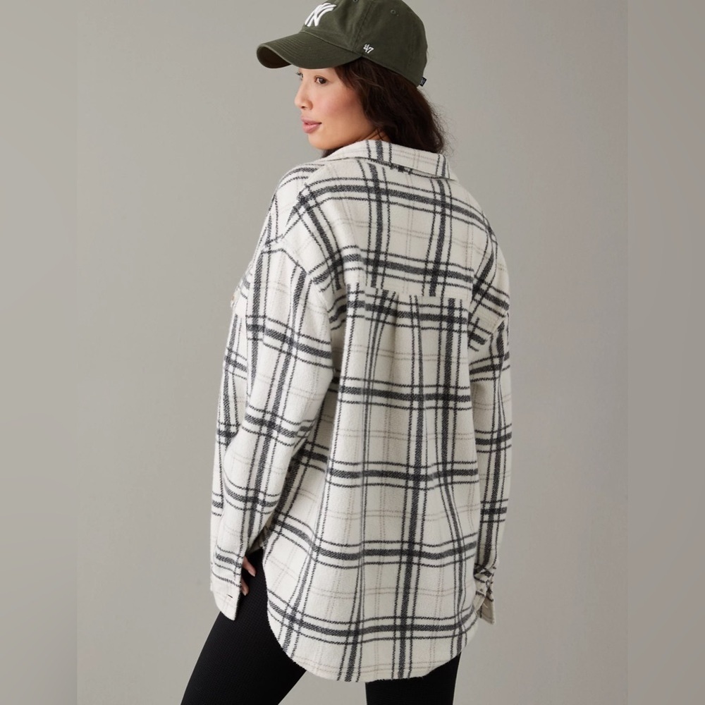 AE Oversized Plaid Fleece & Love Shacket XL - Picture 2 of 7